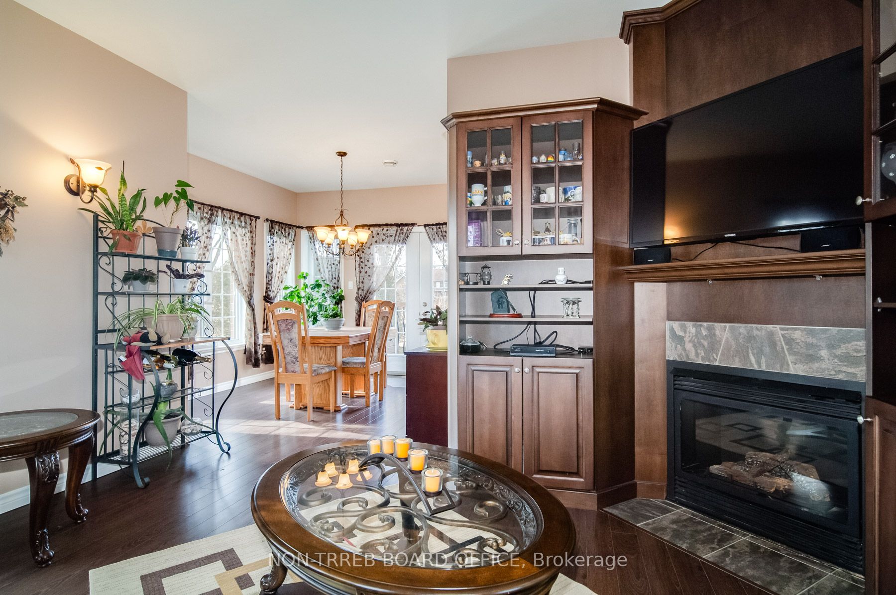 6218 Shannon Lane