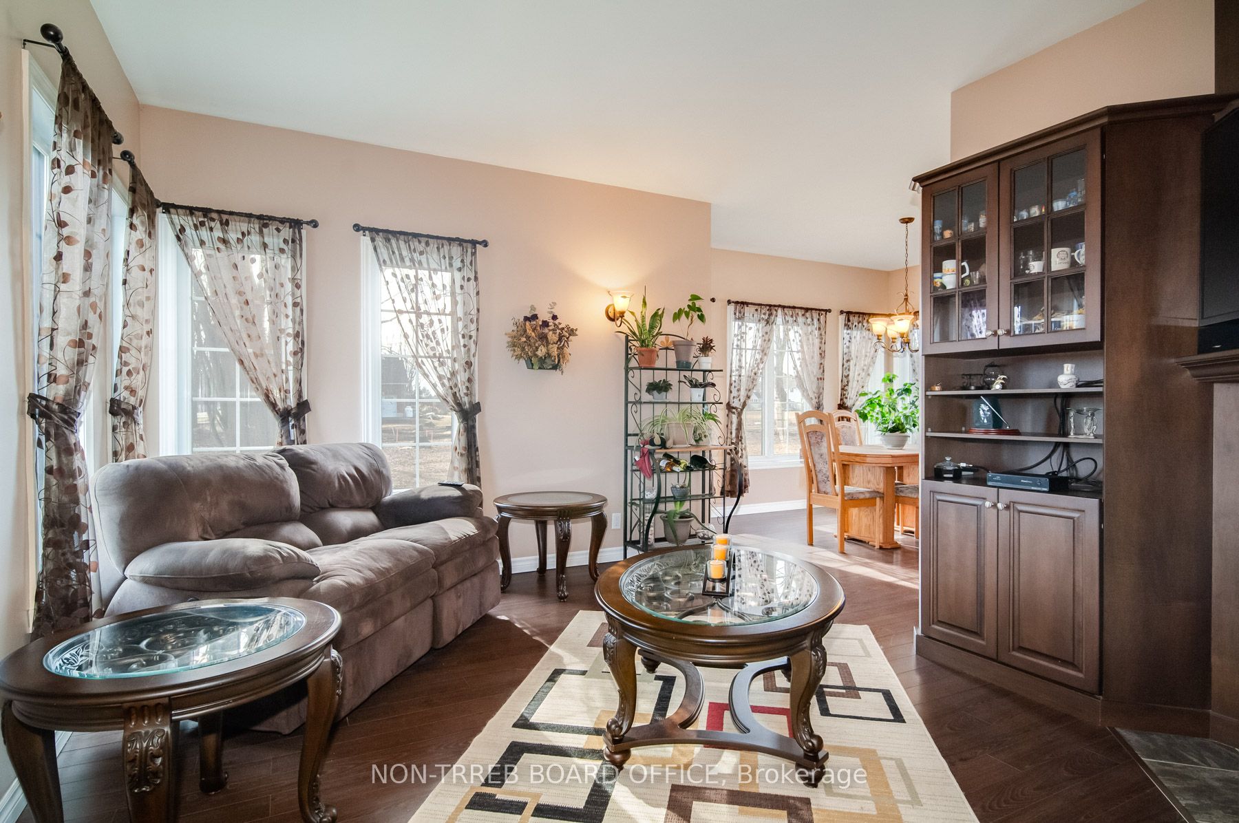 6218 Shannon Lane