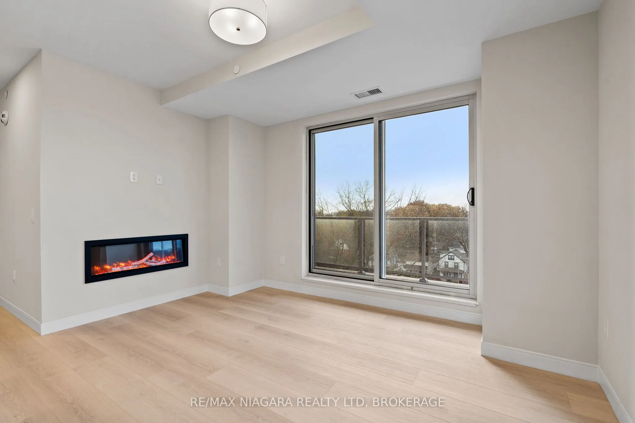 118 West Street #605