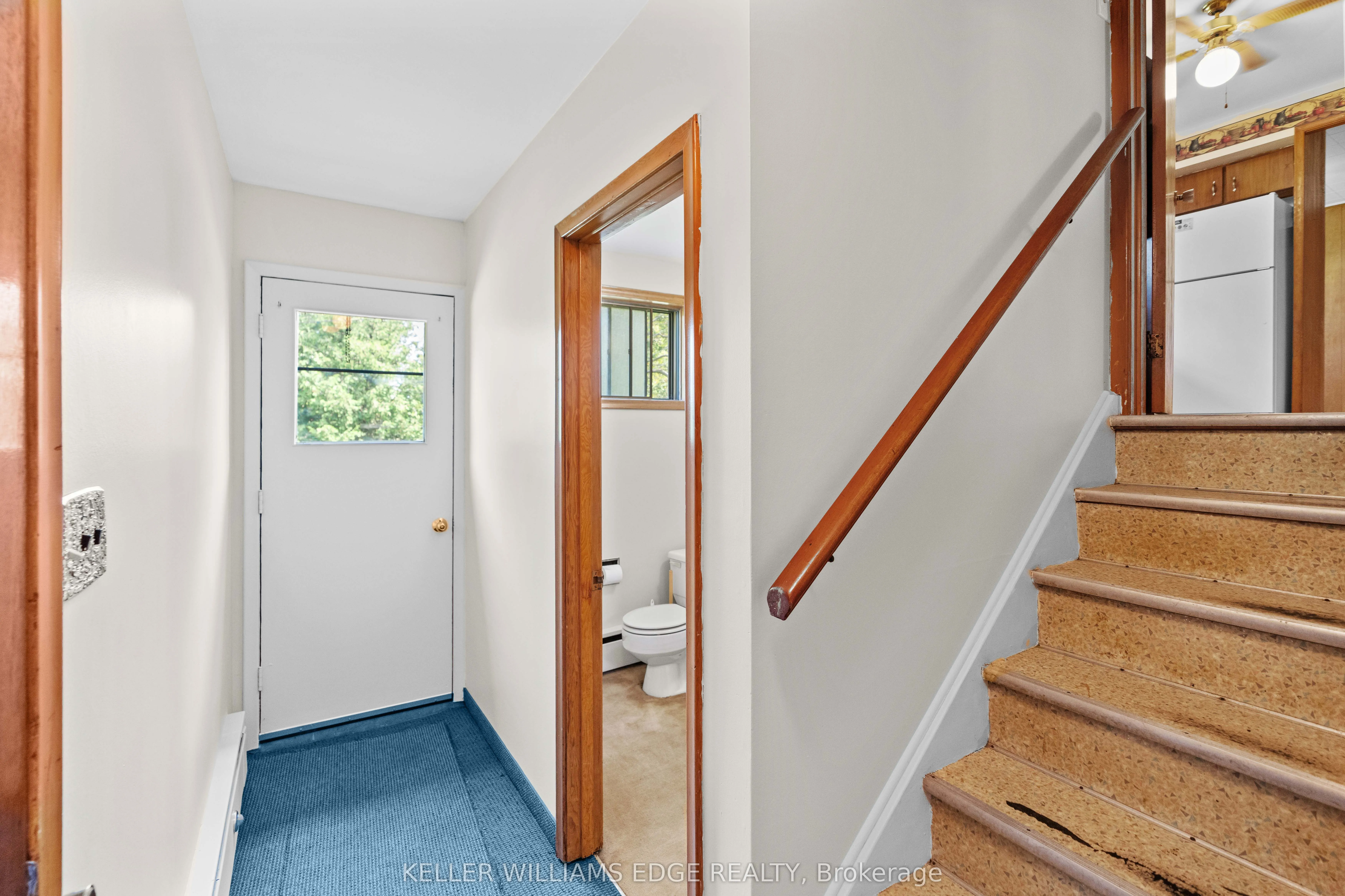 1352 Centre Road