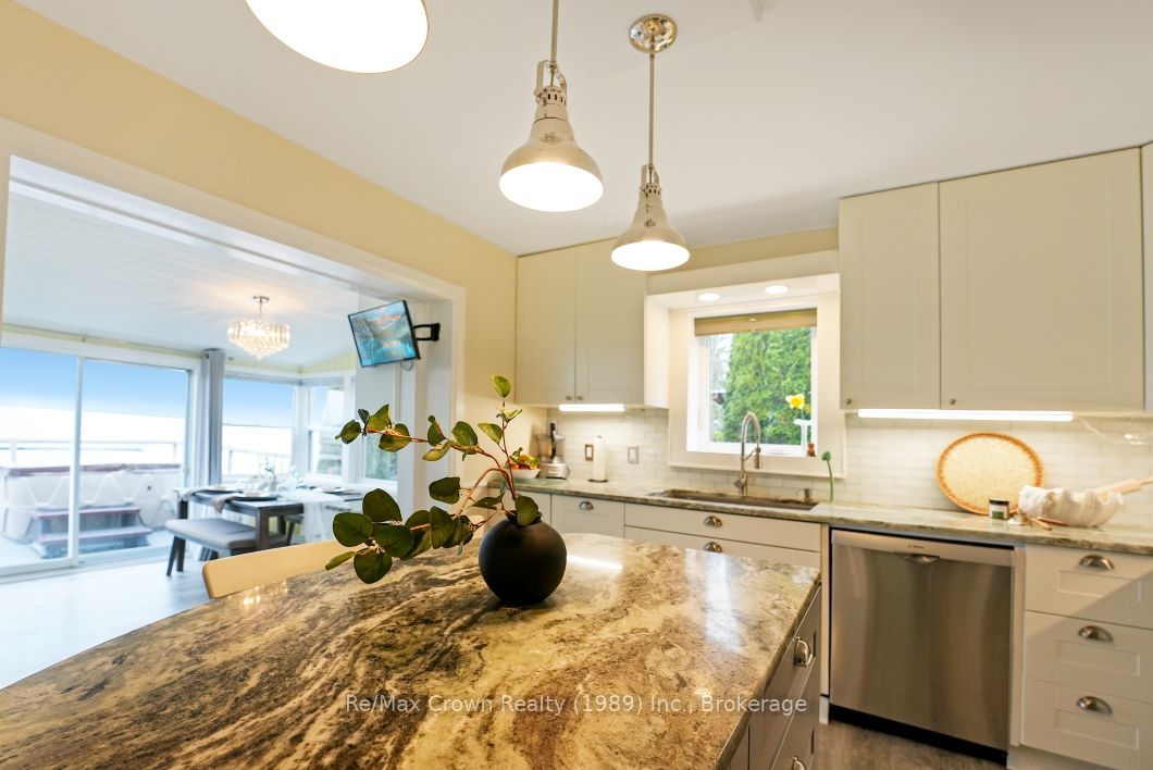 14 Oriole Road