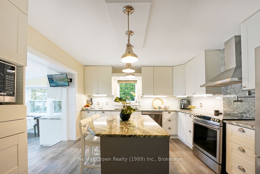 14 Oriole Road