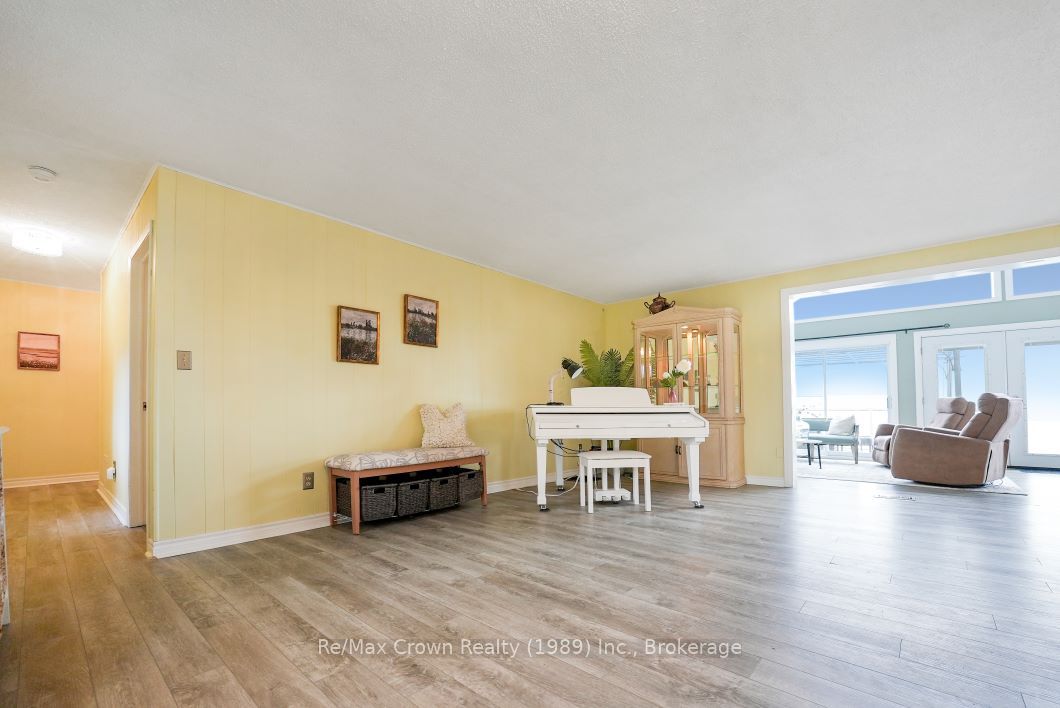 14 Oriole Road
