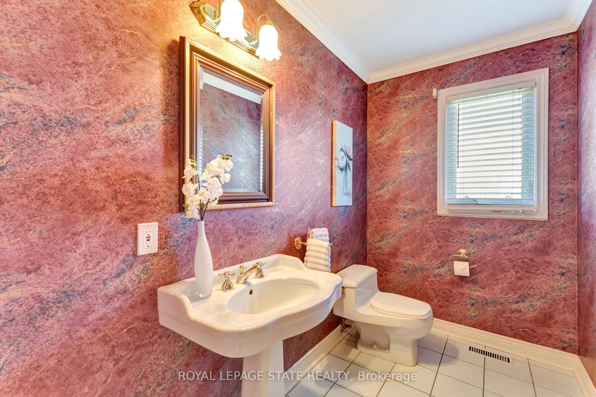 144 Cove Crescent