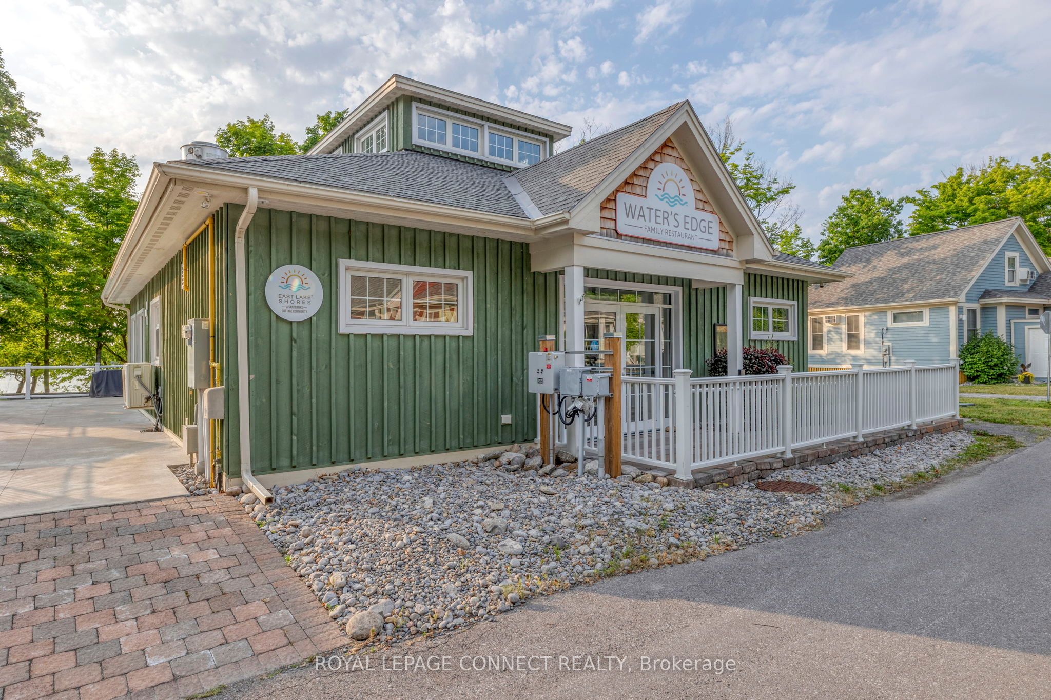 11 Hollow Lane #219