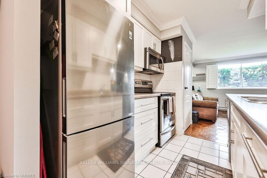 482 James Street N, #104