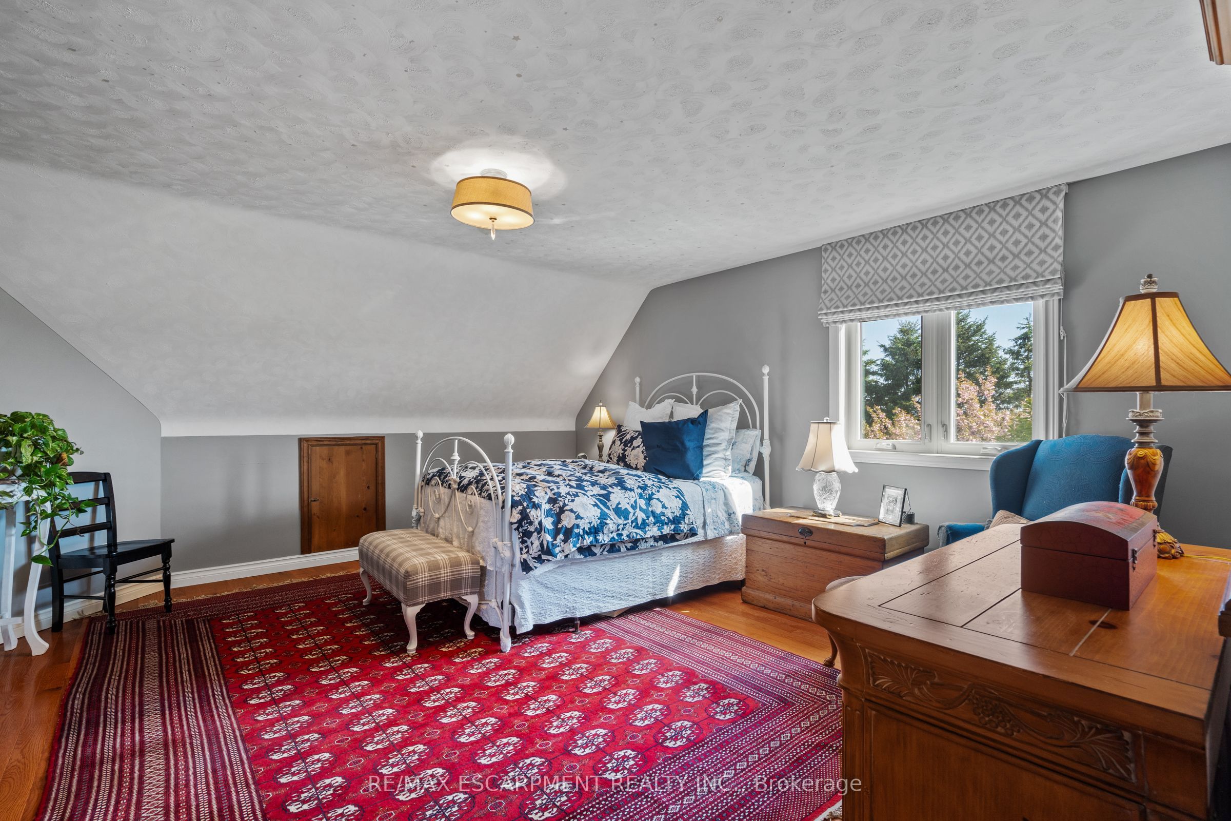 1480 Sawmill Road