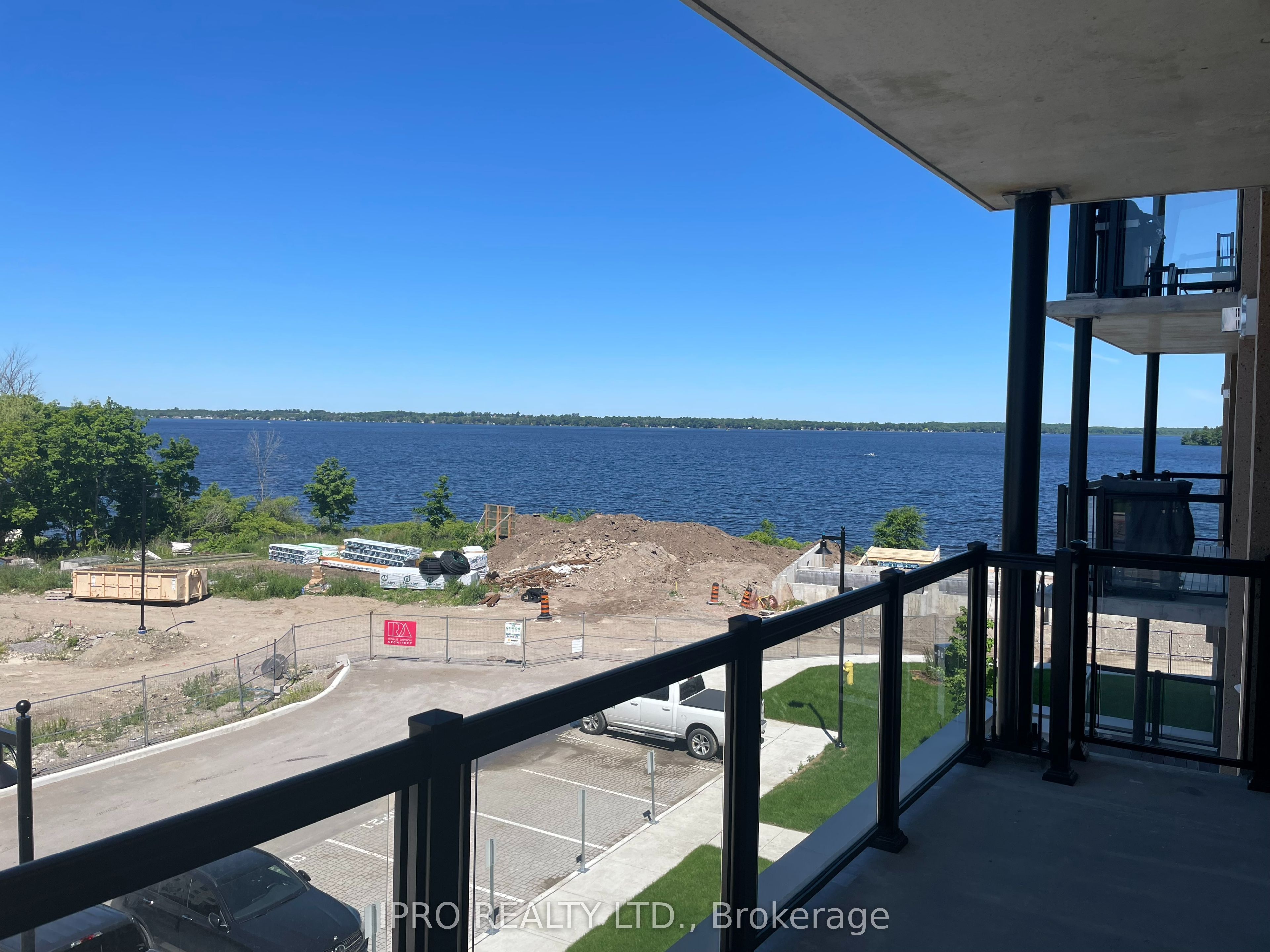 19B West Street N #303