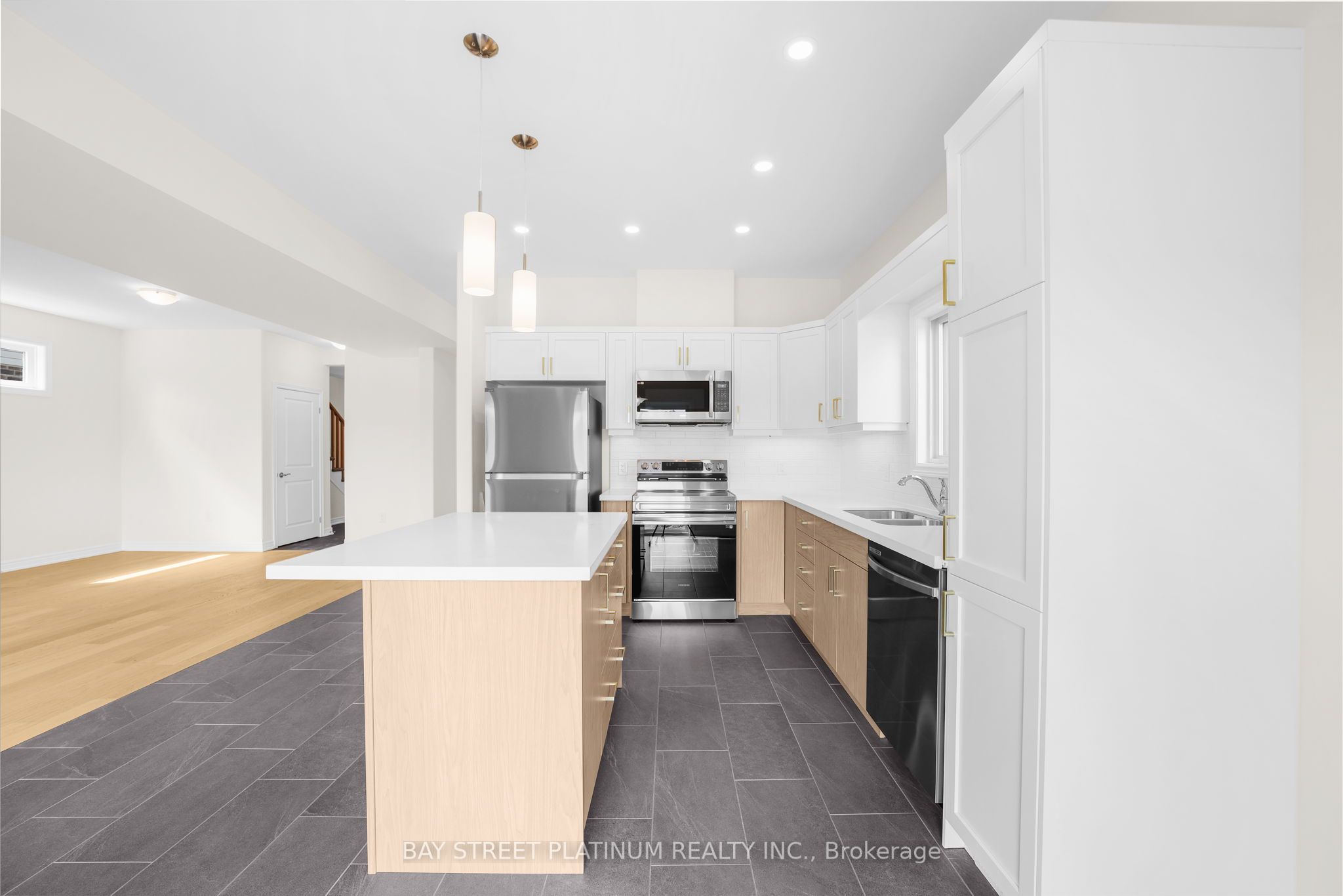 11 ALICIA Crescent