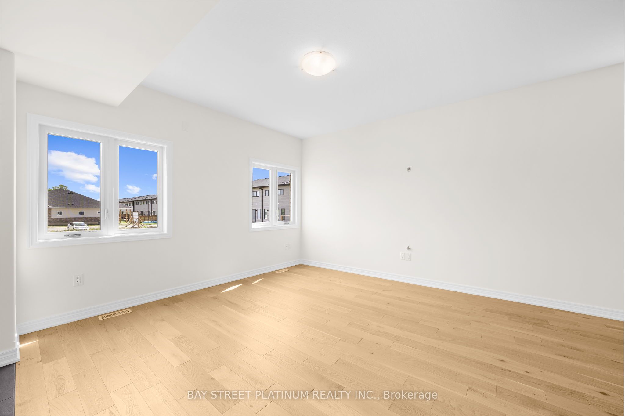 11 ALICIA Crescent
