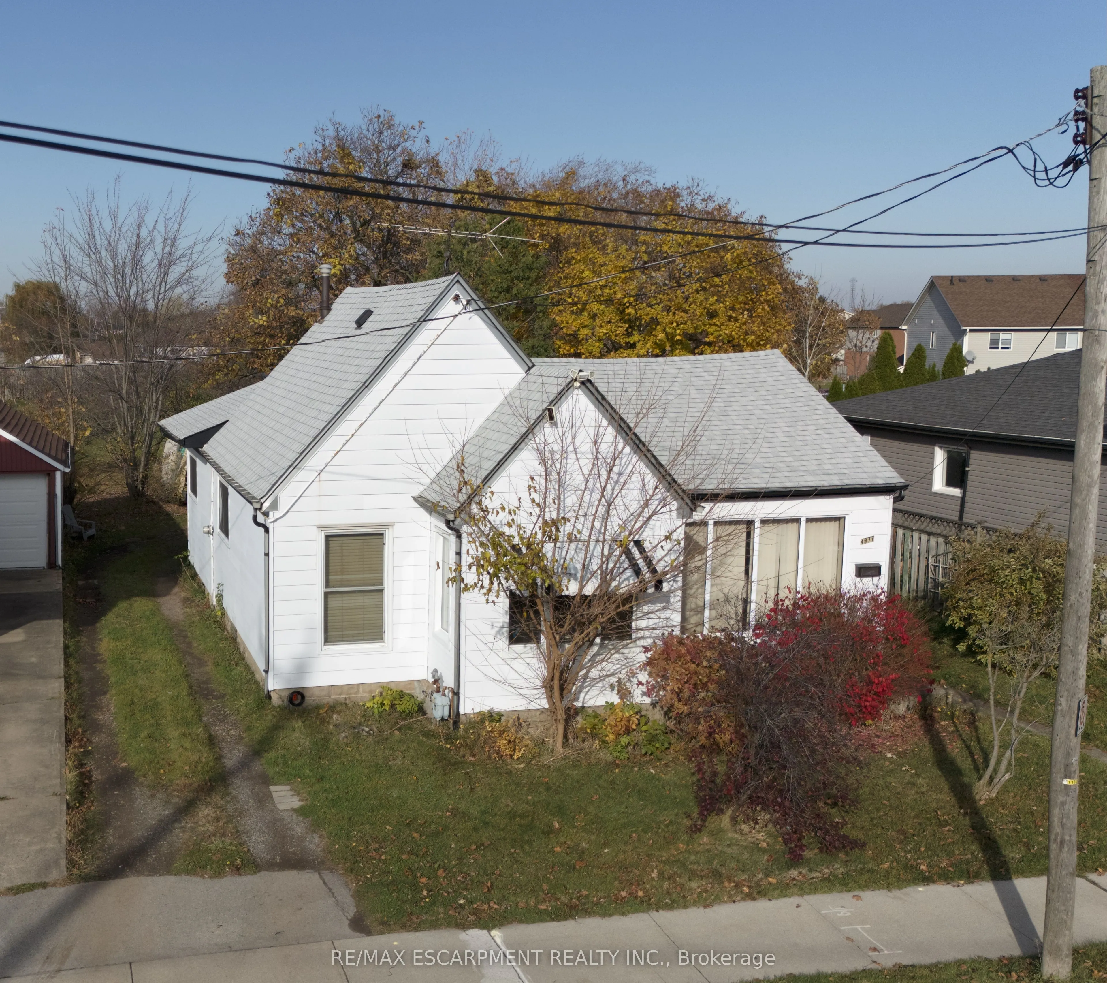 4977 John Street