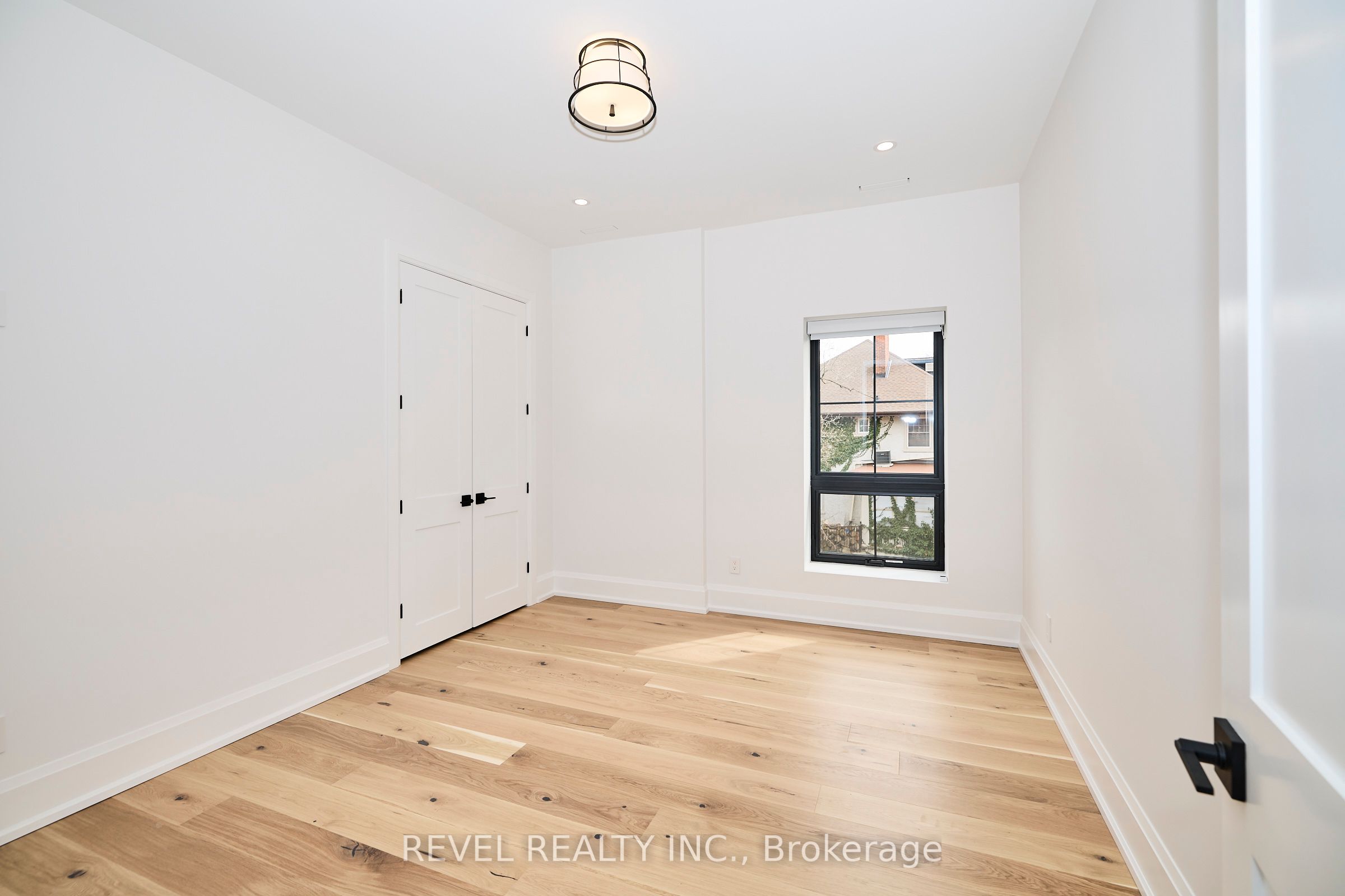 29 Yates Street