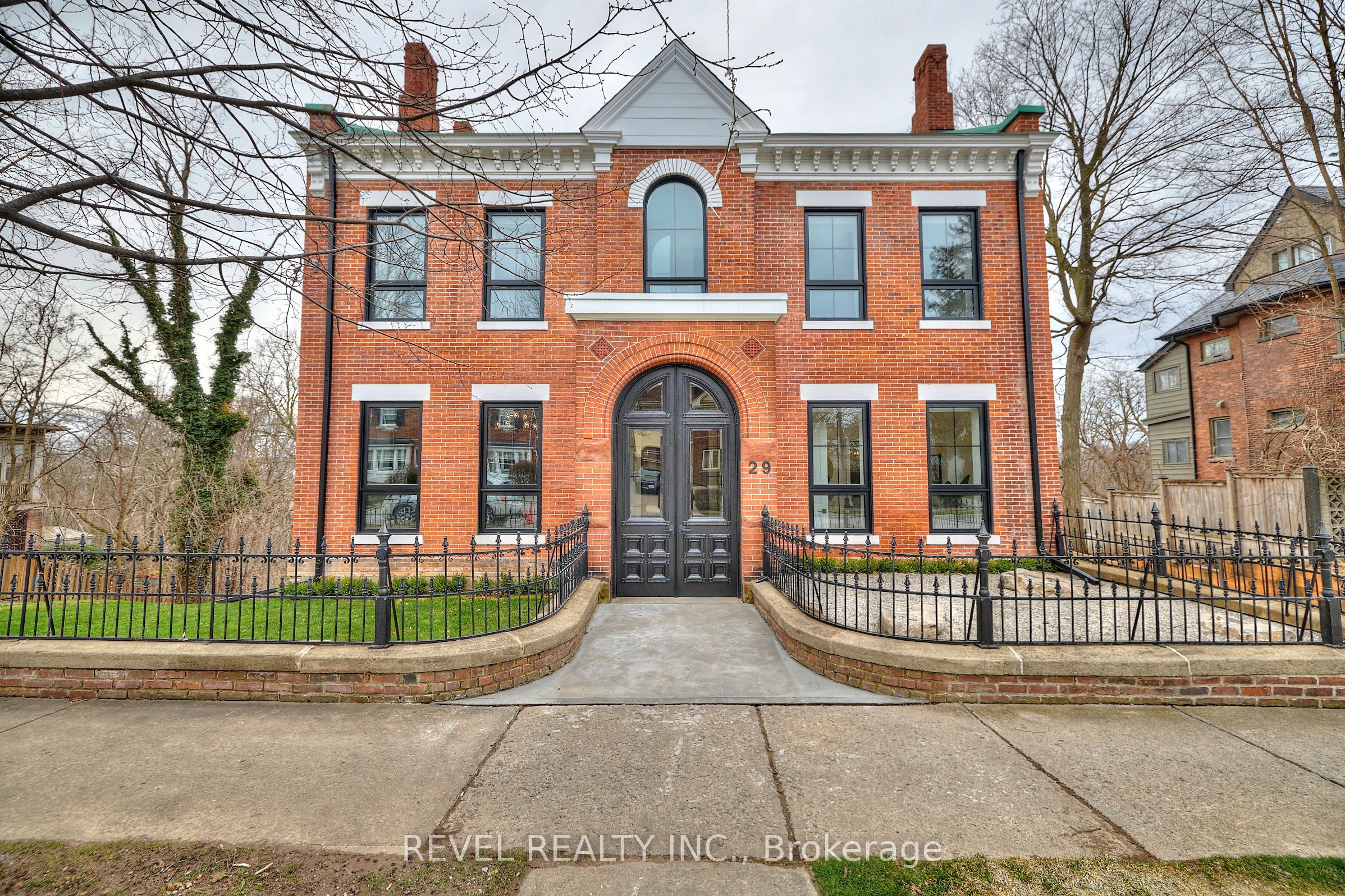 29 Yates Street
