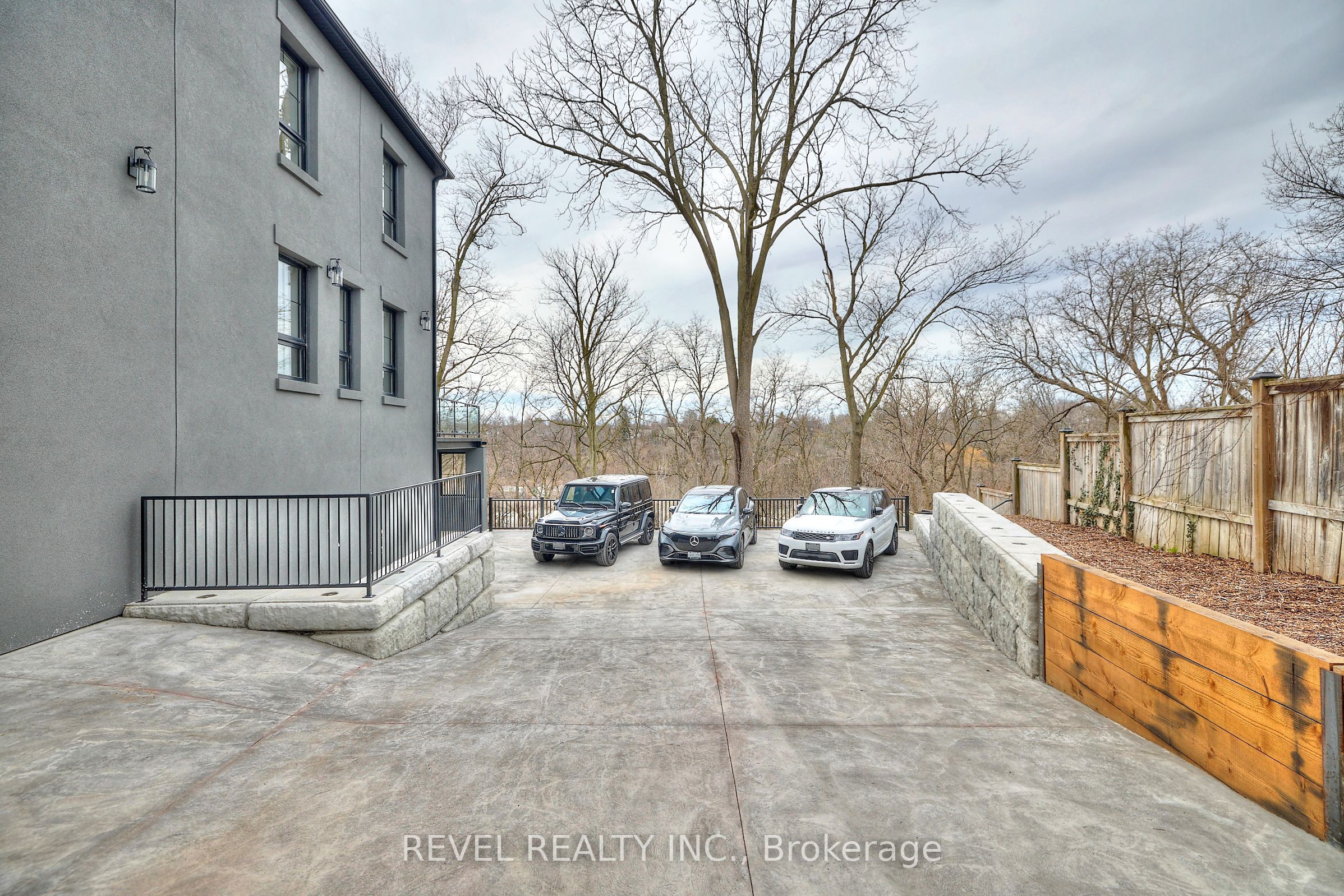 29 Yates Street