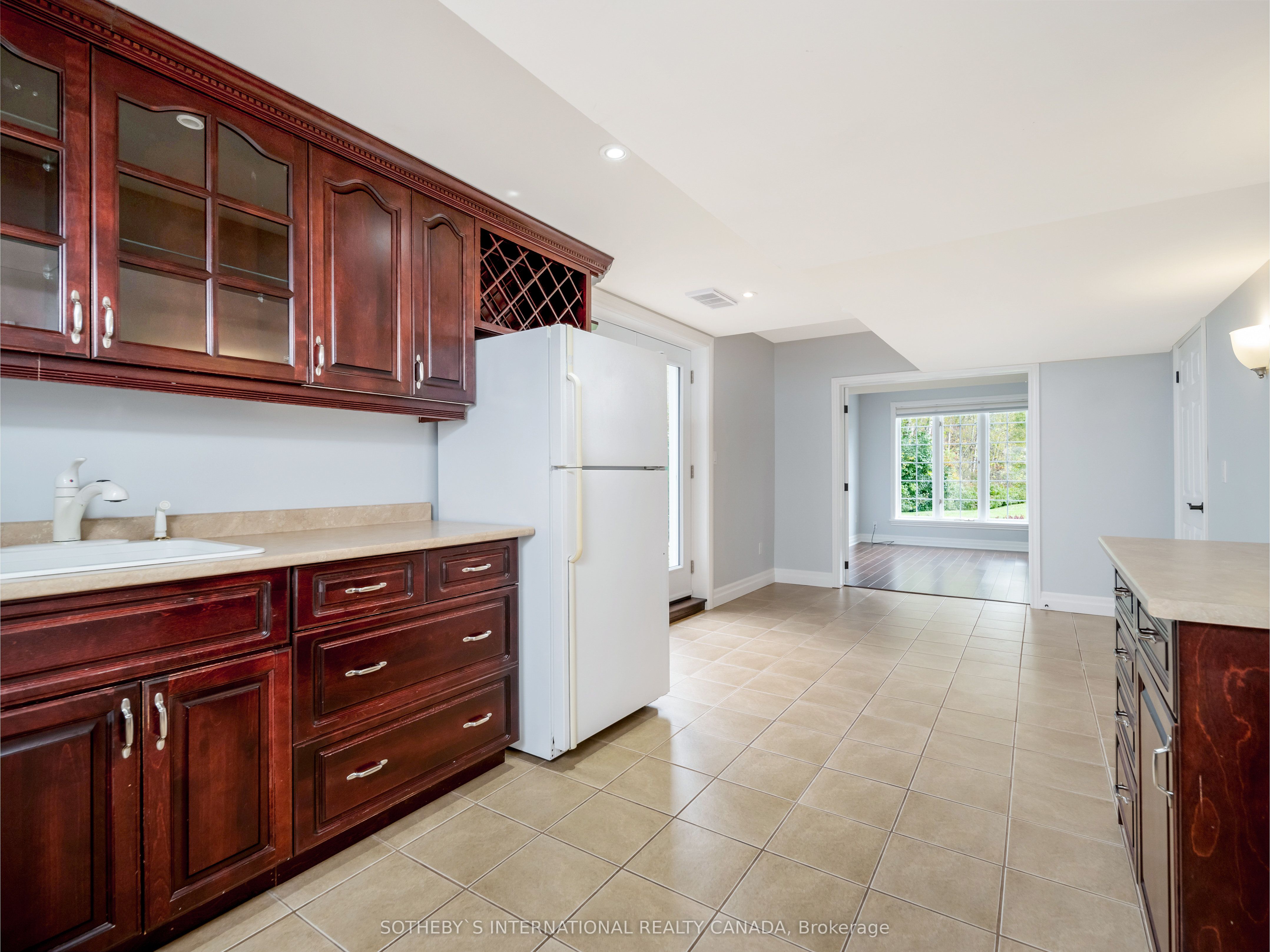 110 Concession 11 Road E