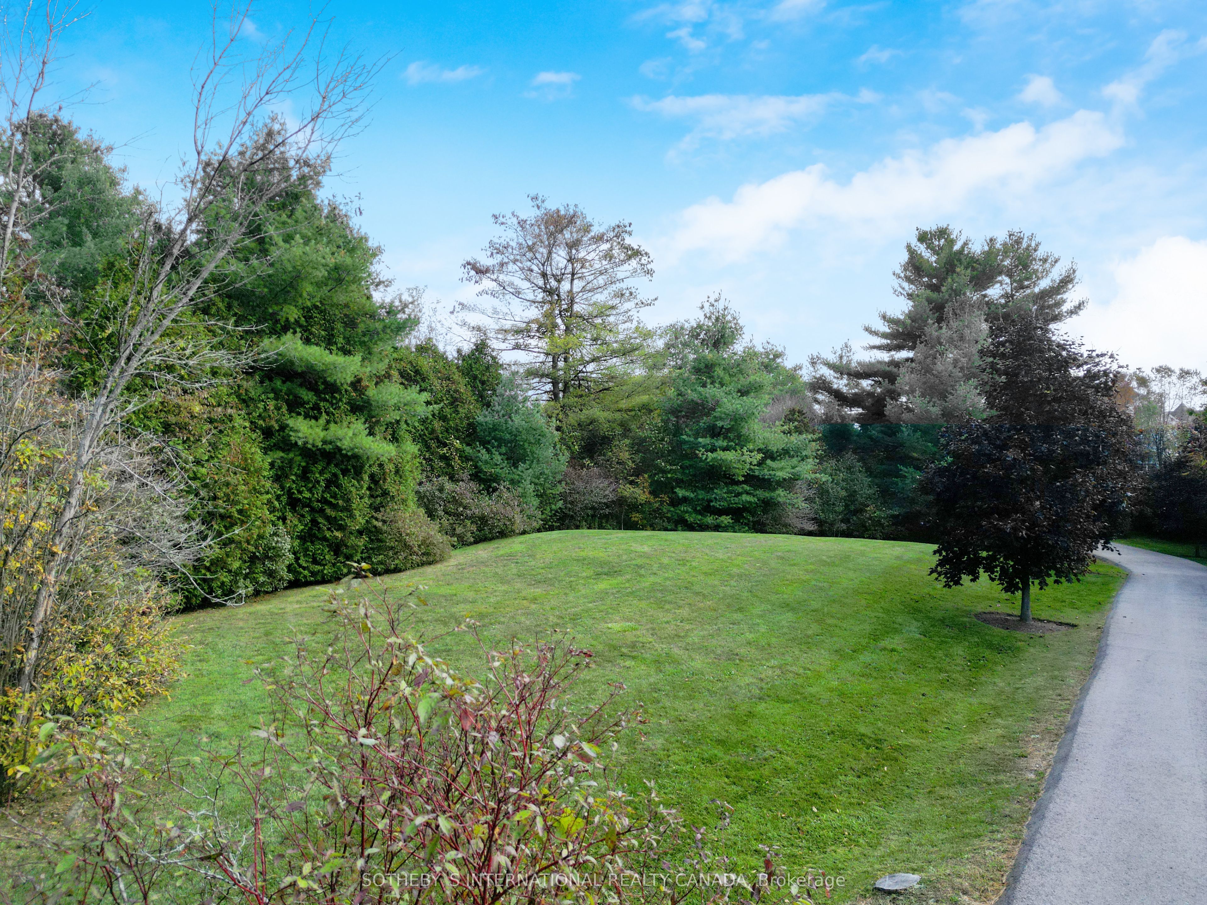 110 Concession 11 Road E