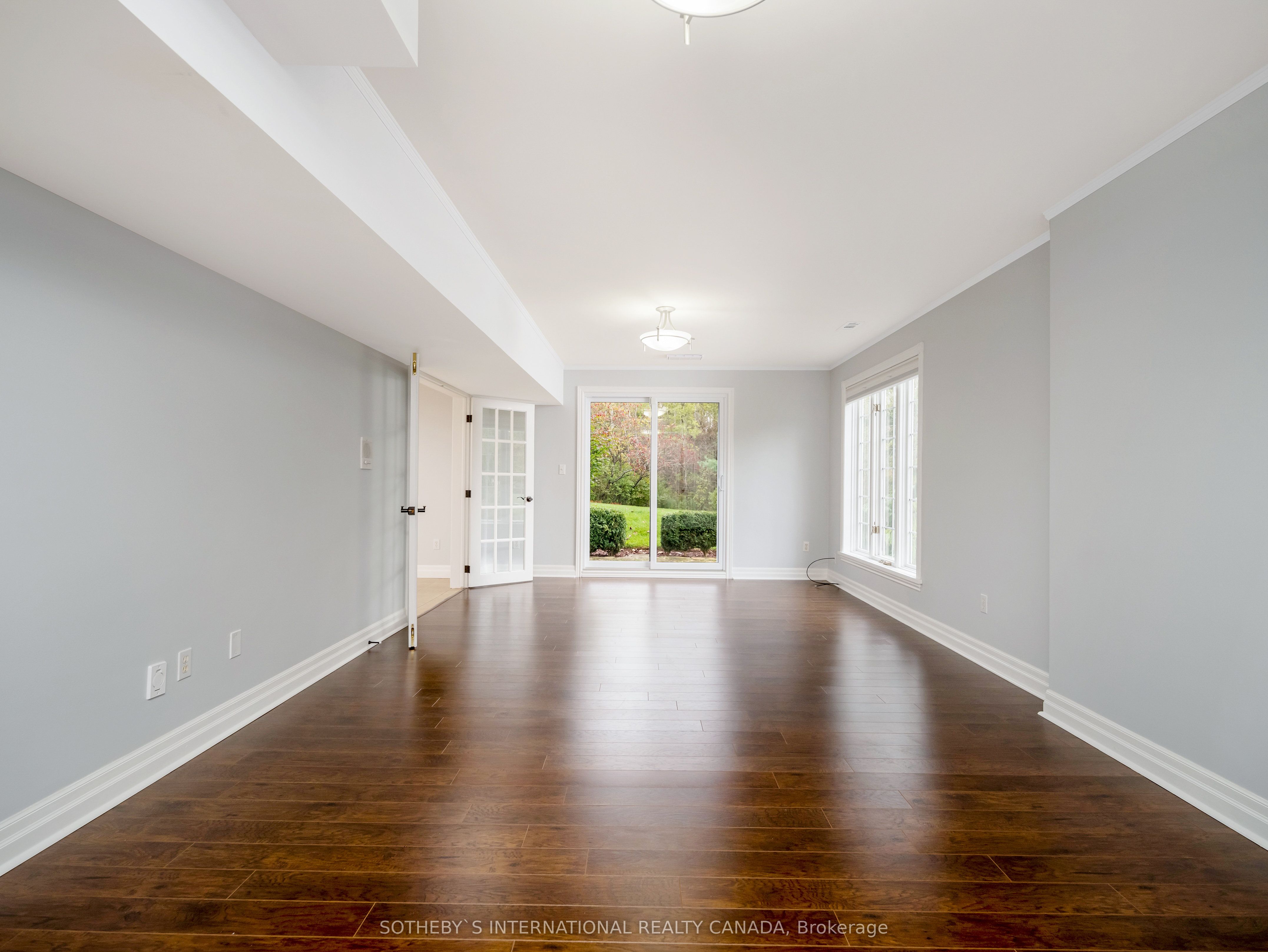110 Concession 11 Road E