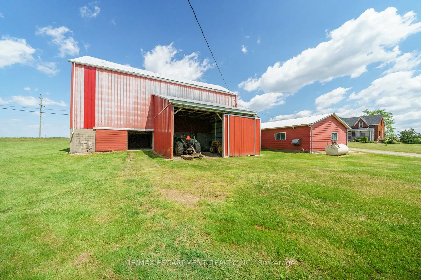 4932 Fly Road