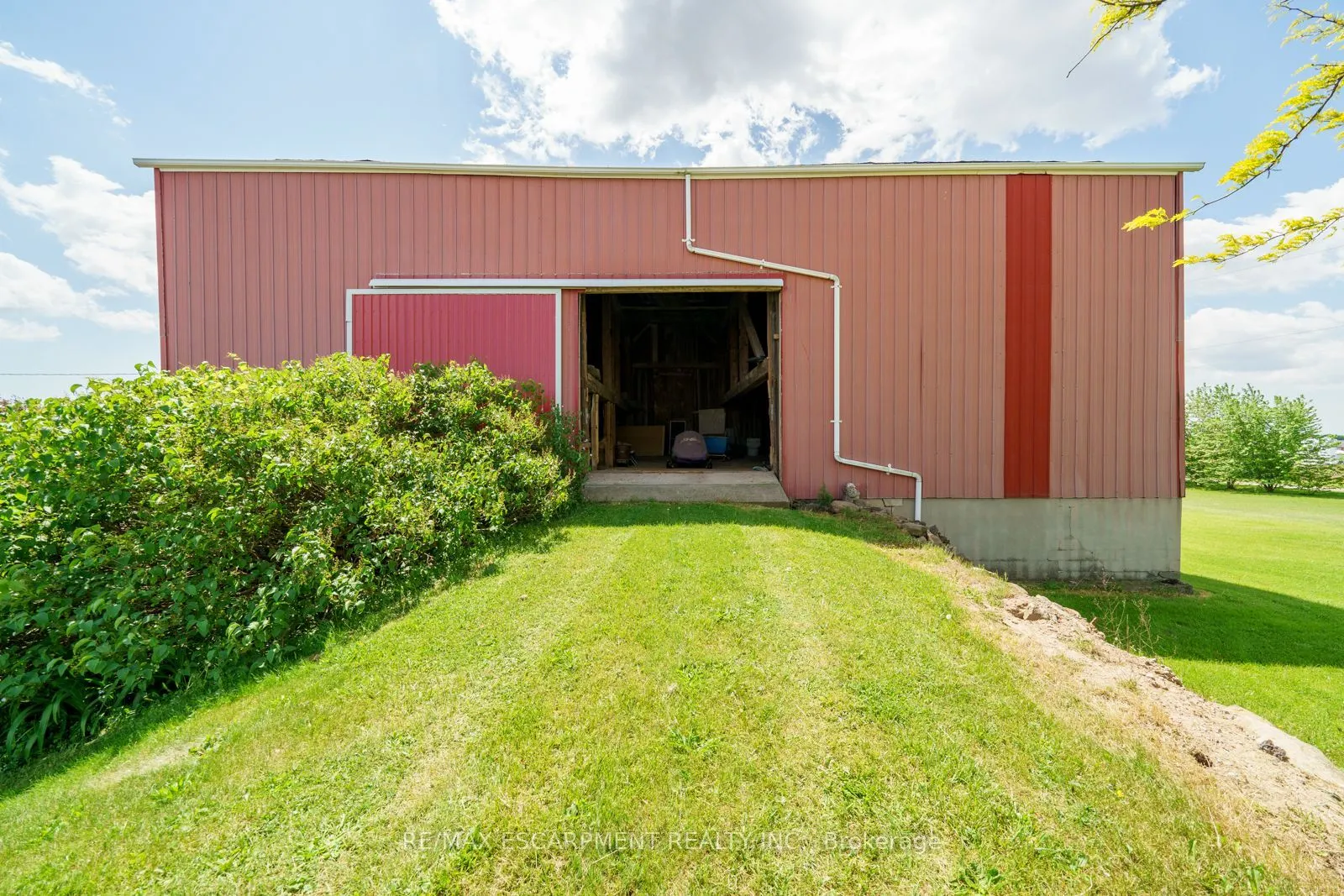 4932 Fly Road