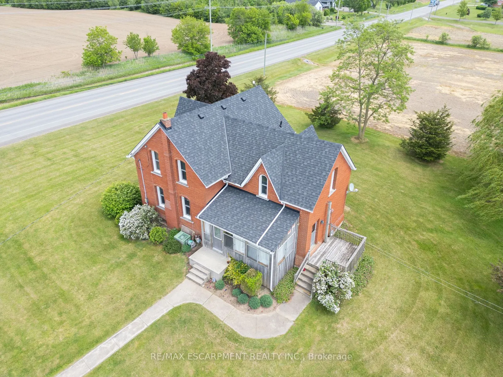 4932 Fly Road