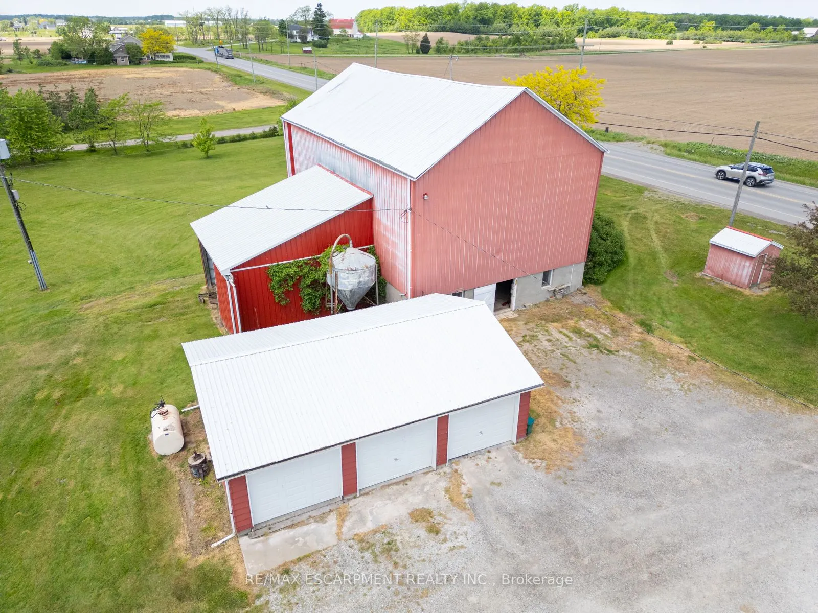 4932 Fly Road
