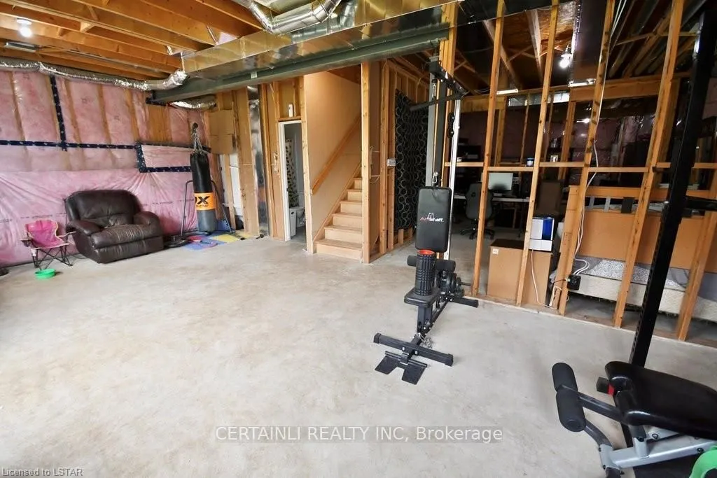 1312 SANDBAR STREET
