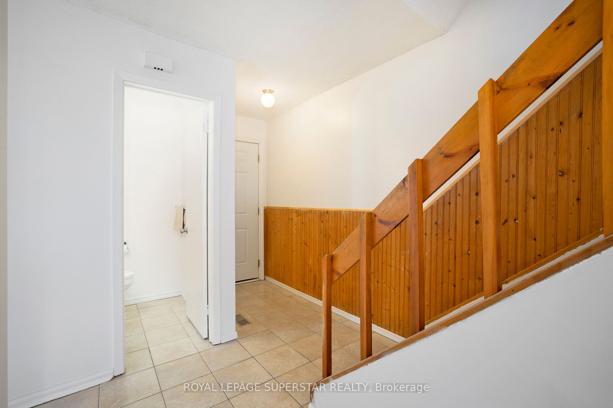 427 Moodie Drive #25