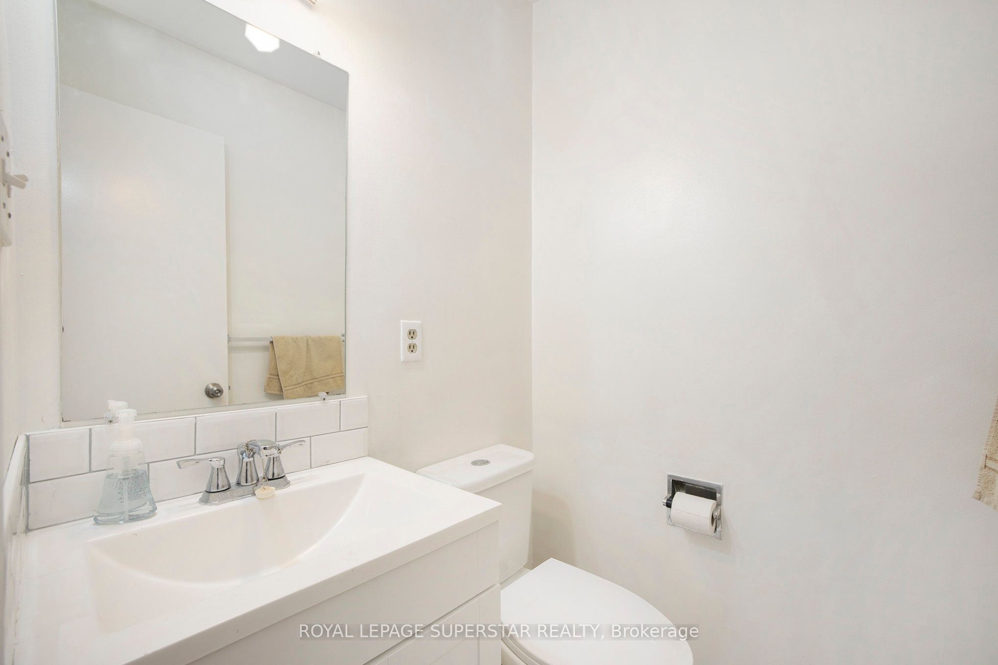 427 Moodie Drive #25