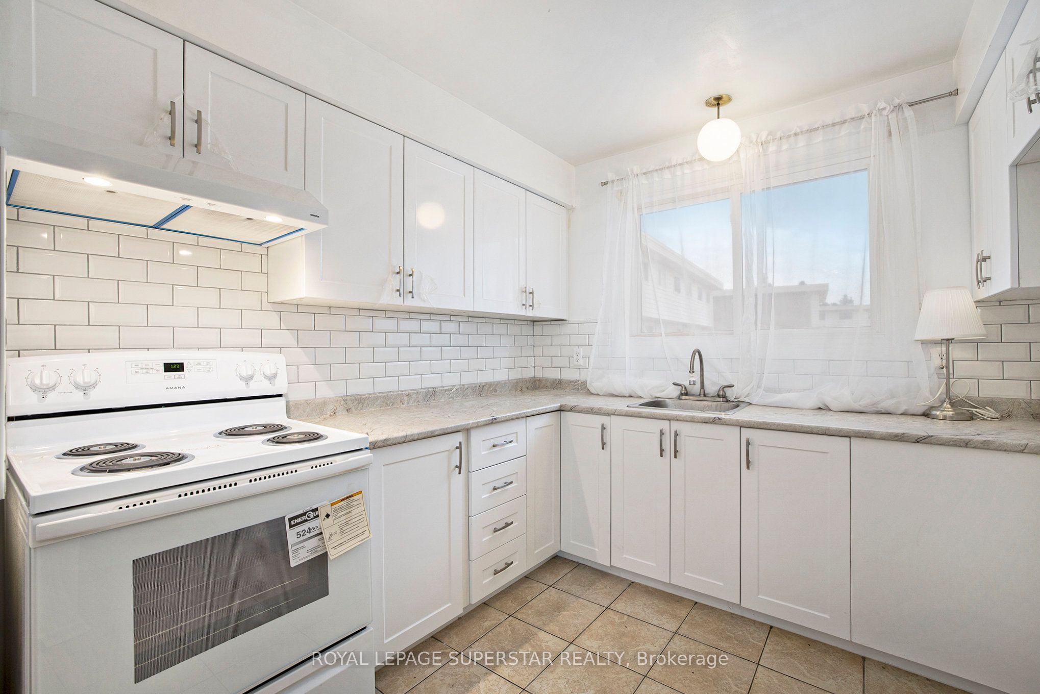 427 Moodie Drive #25