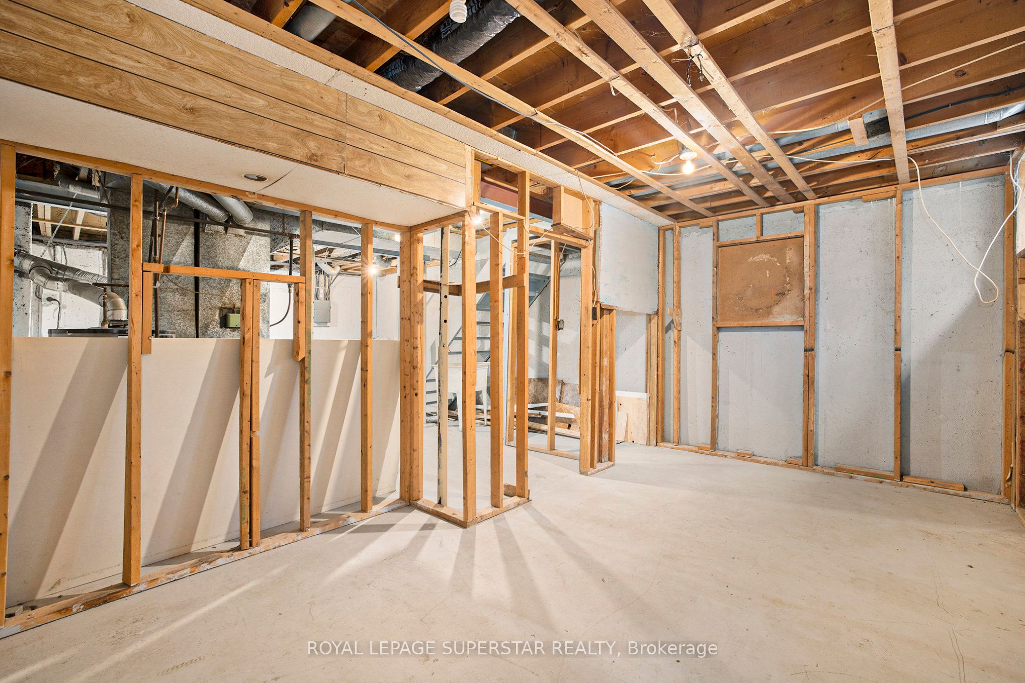 427 Moodie Drive #25