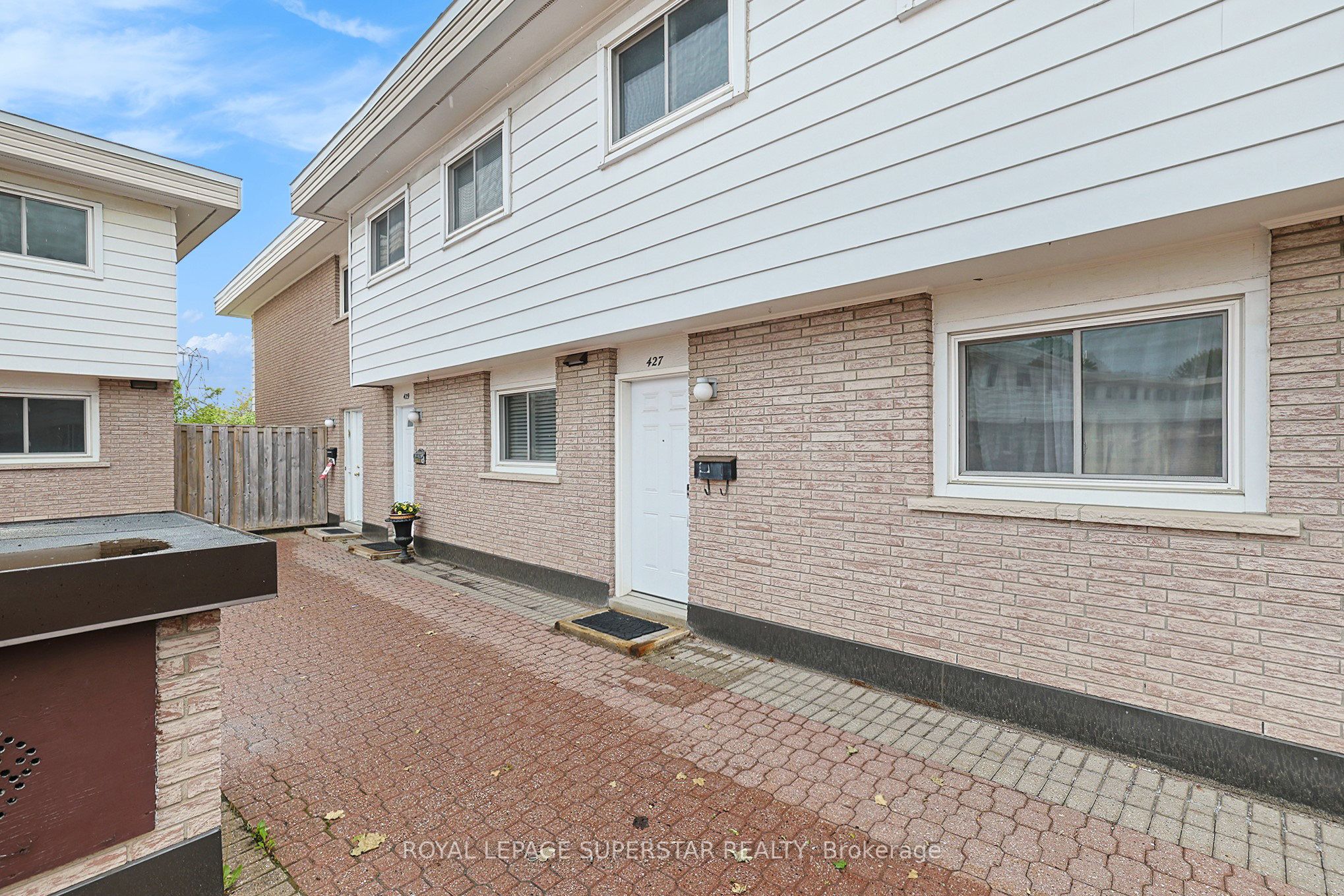 427 Moodie Drive #25