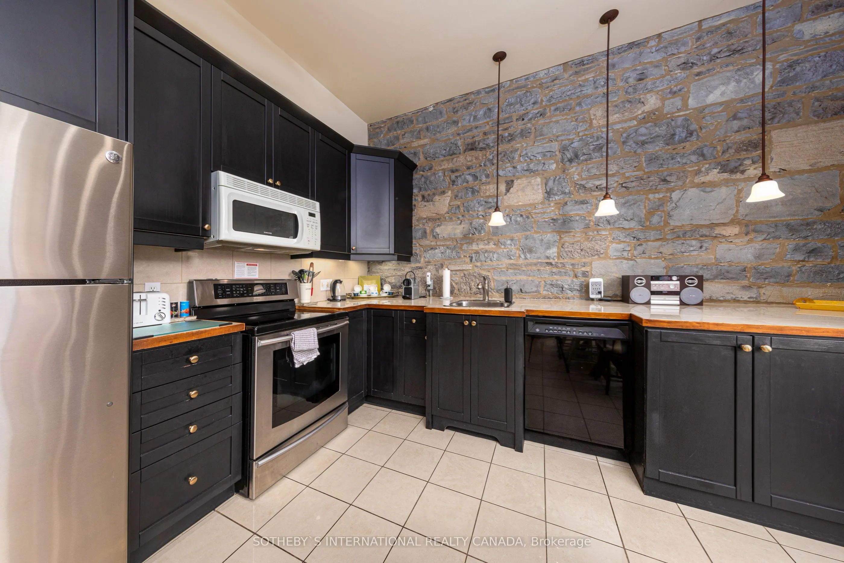 8 Starr Place