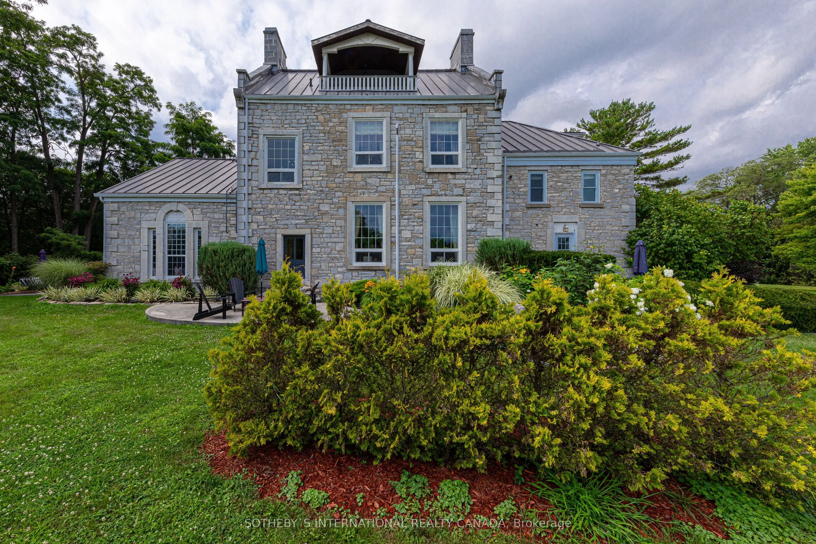8 Starr Place