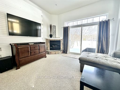 1579 Anstruther Lake Road #20