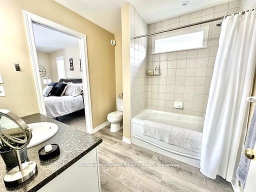 1579 Anstruther Lake Road #20