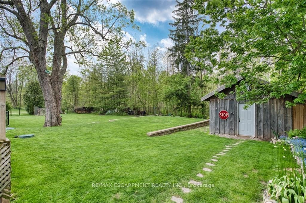 1539 Brock Road
