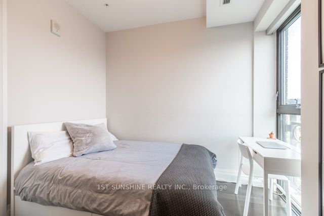 112 King Street E, #505