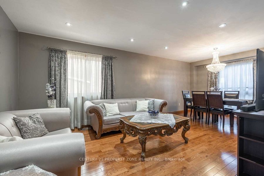 79 Lynnette Drive
