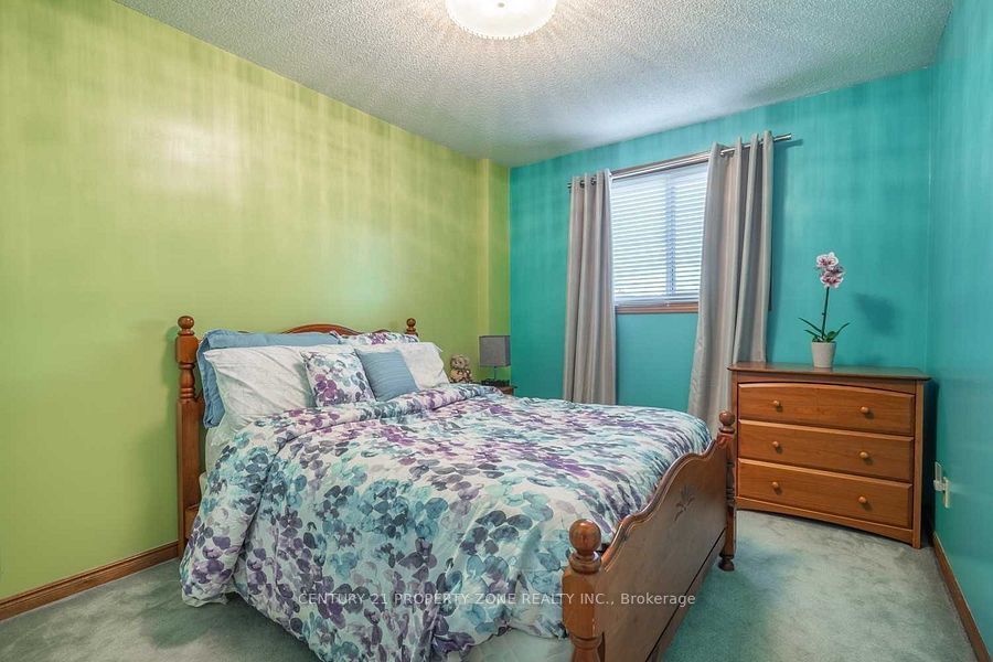 79 Lynnette Drive