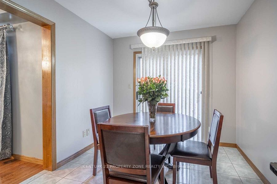 79 Lynnette Drive