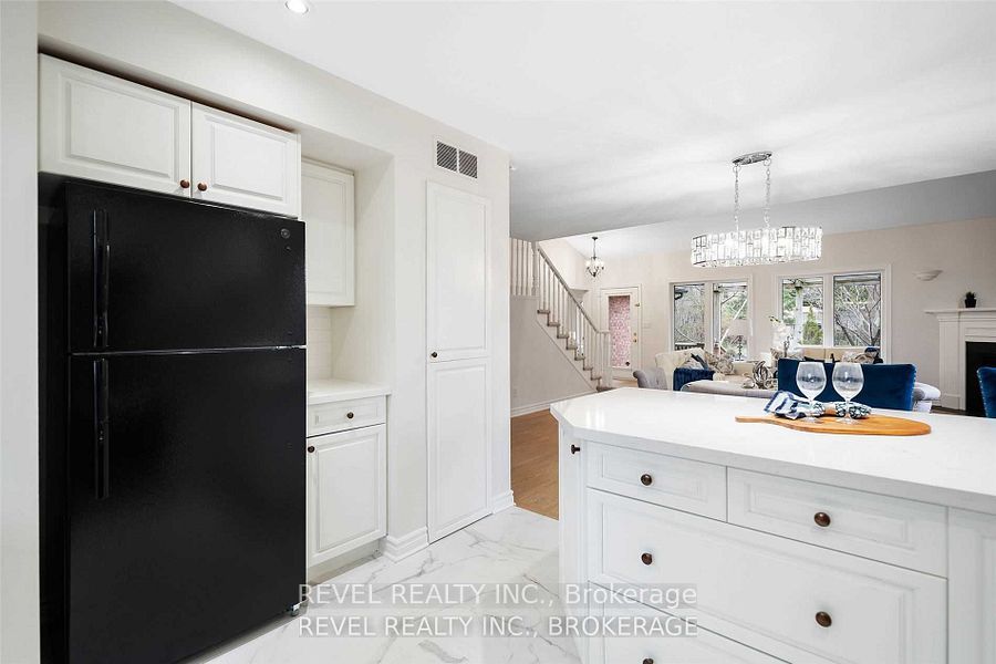 6839 Imperial Court