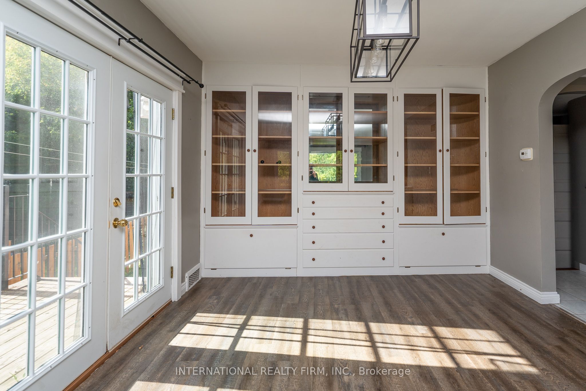 119 Salisbury Avenue