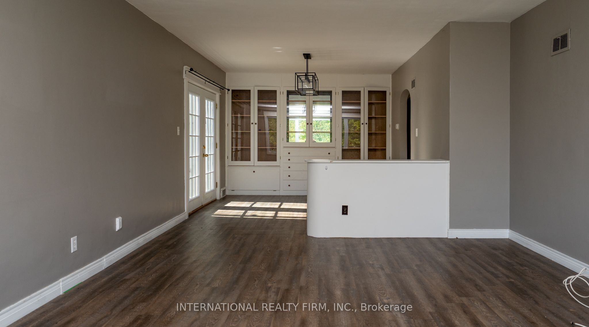 119 Salisbury Avenue