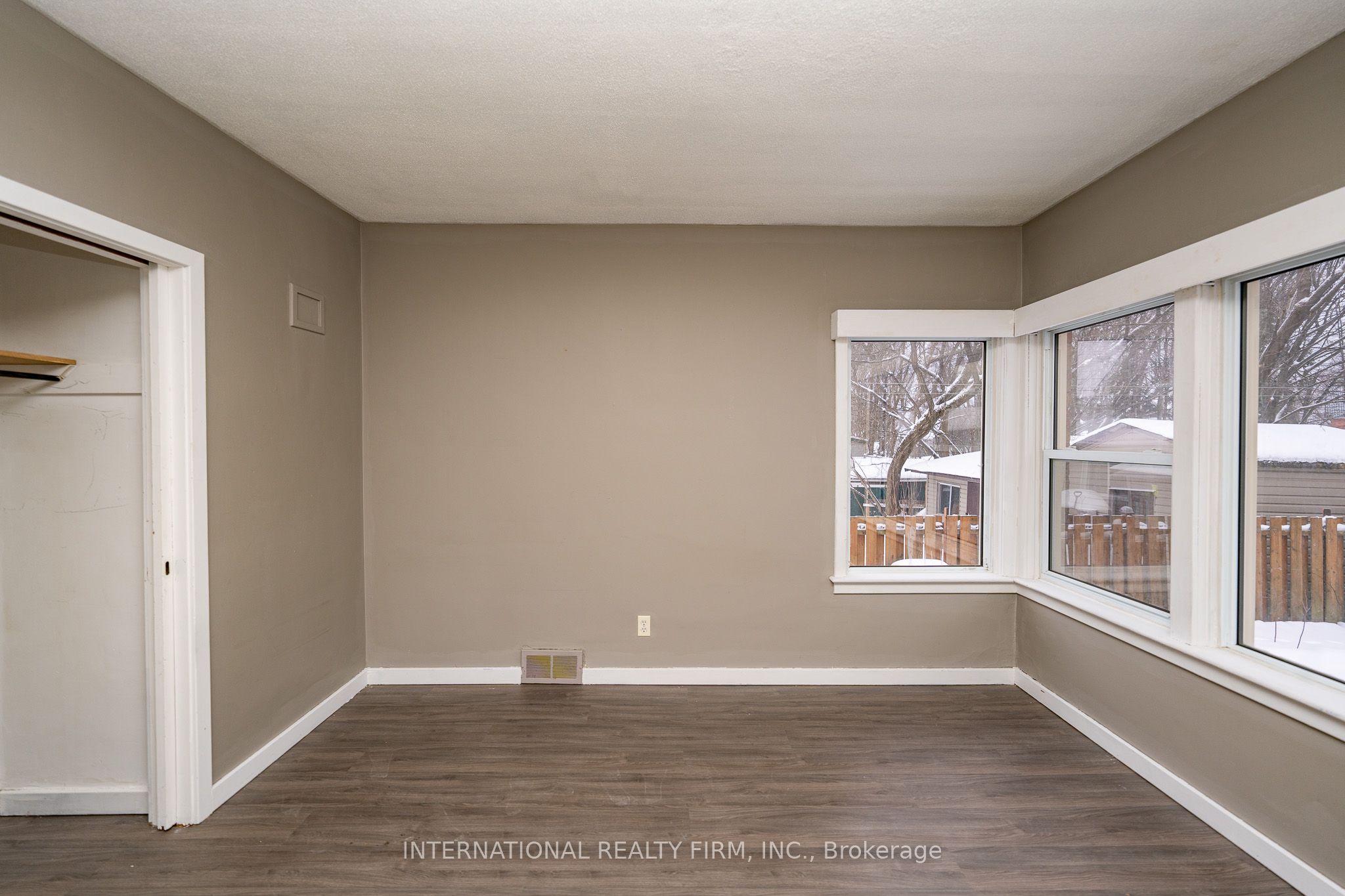 119 Salisbury Avenue