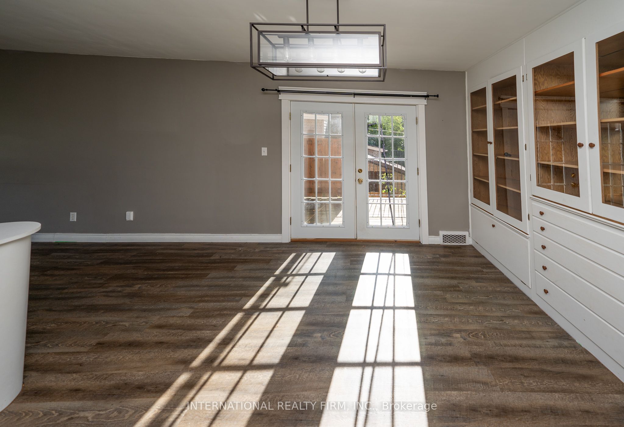 119 Salisbury Avenue