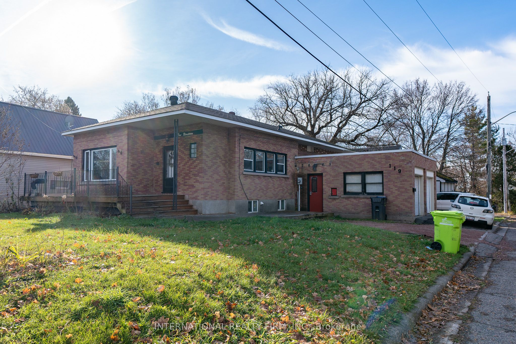 119 Salisbury Avenue