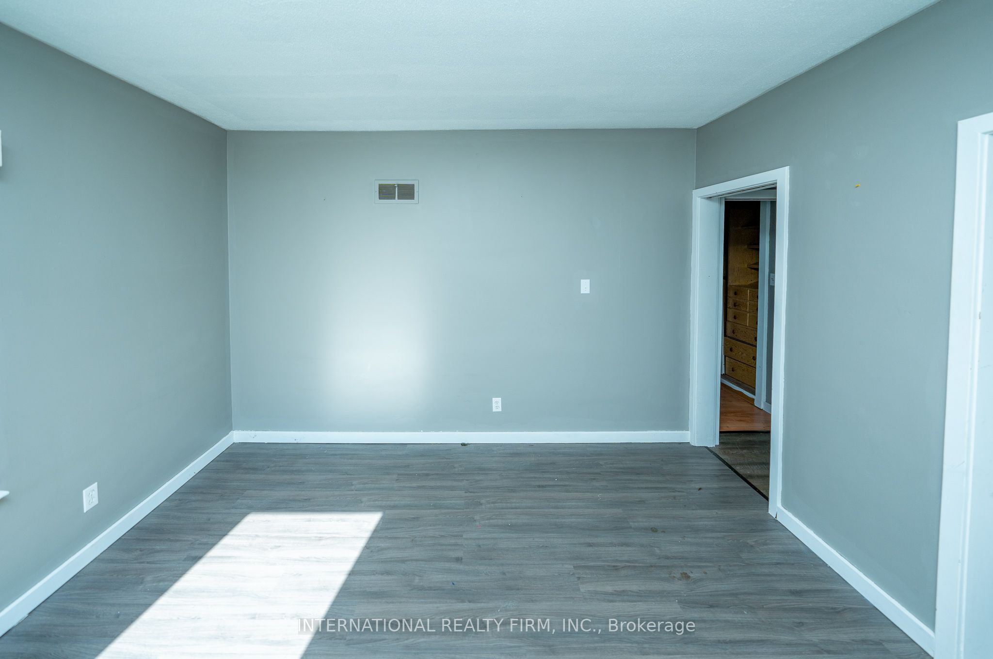 119 Salisbury Avenue