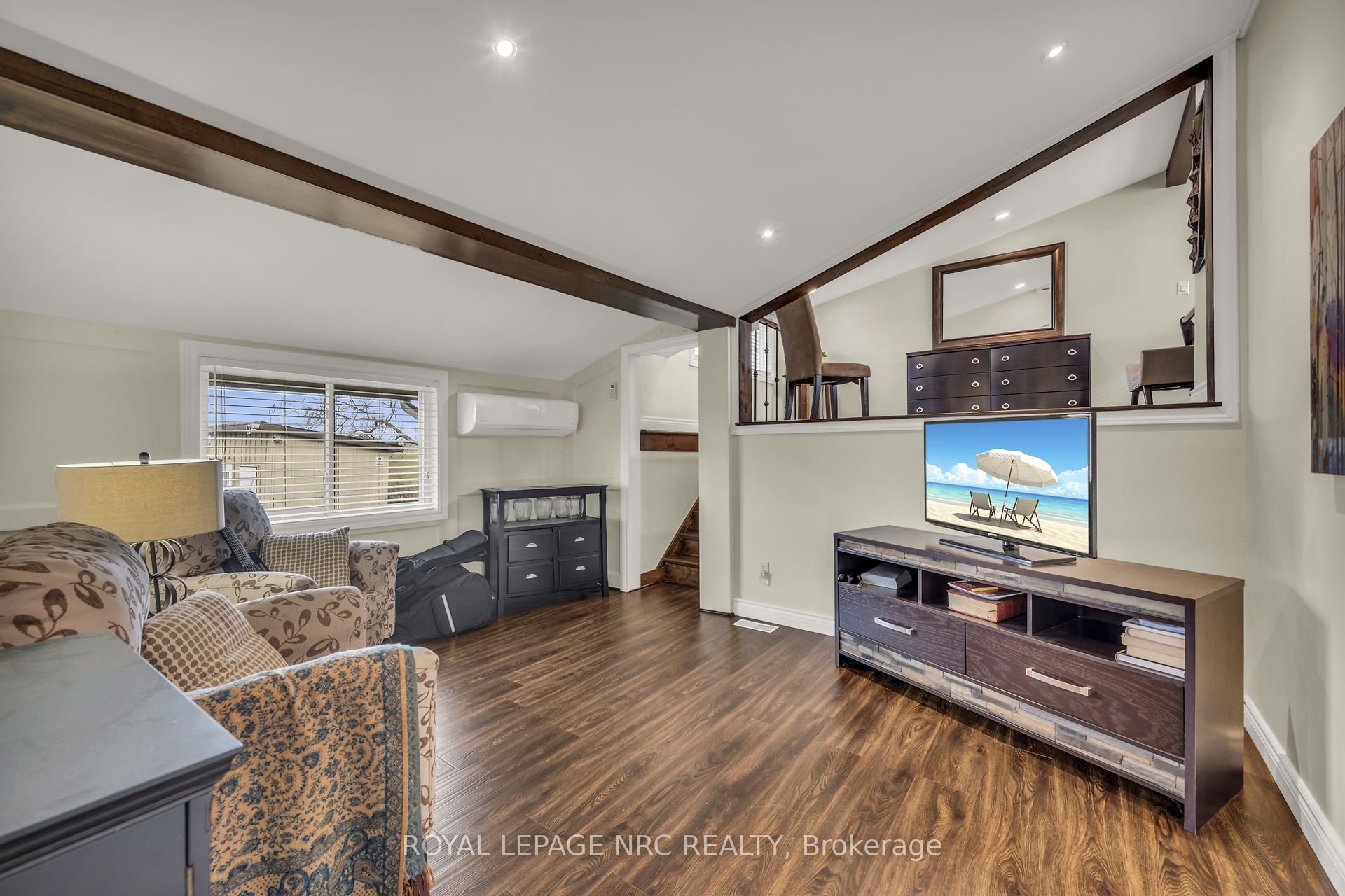 817 Lakeshore Road