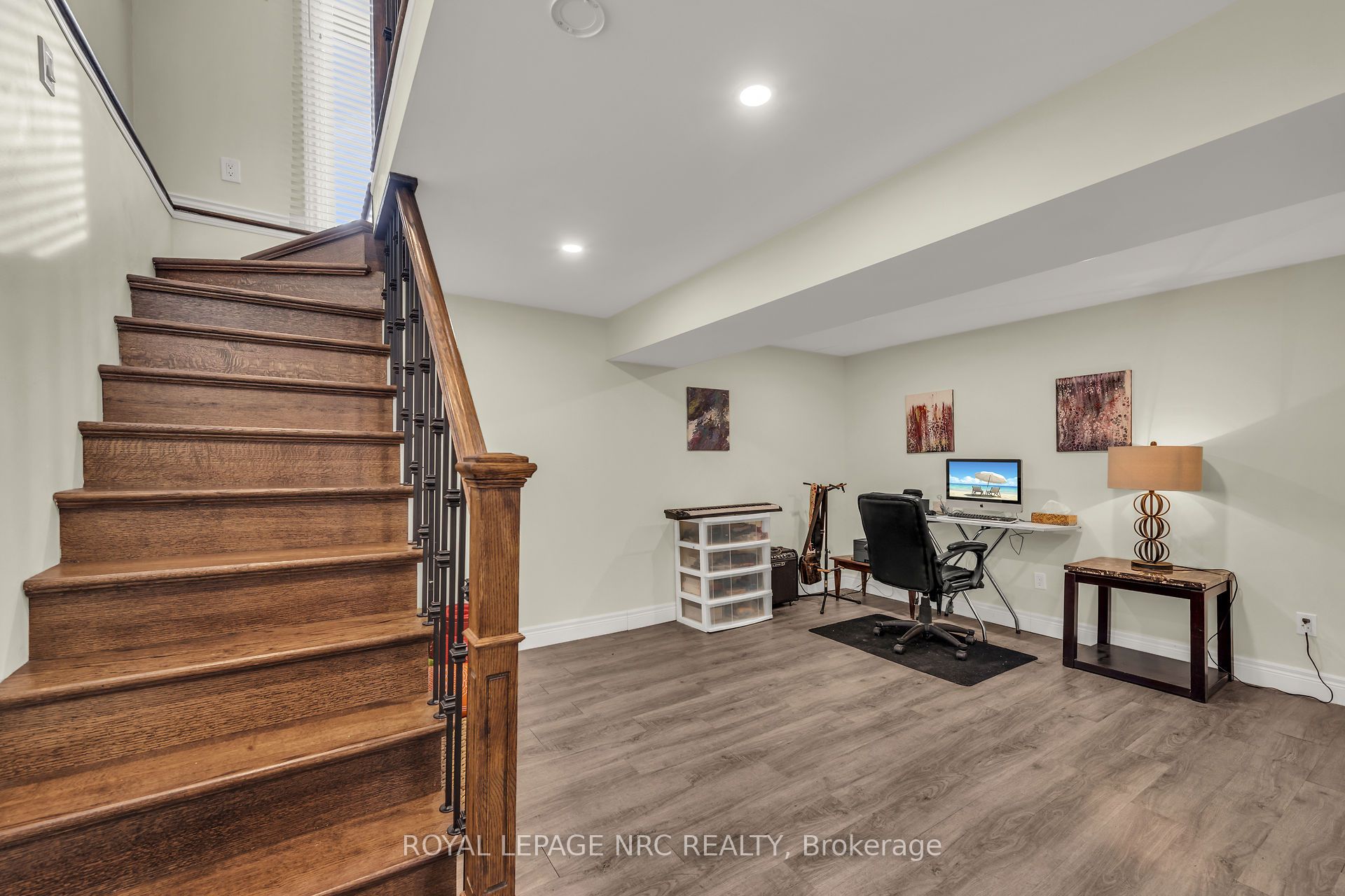 817 Lakeshore Road