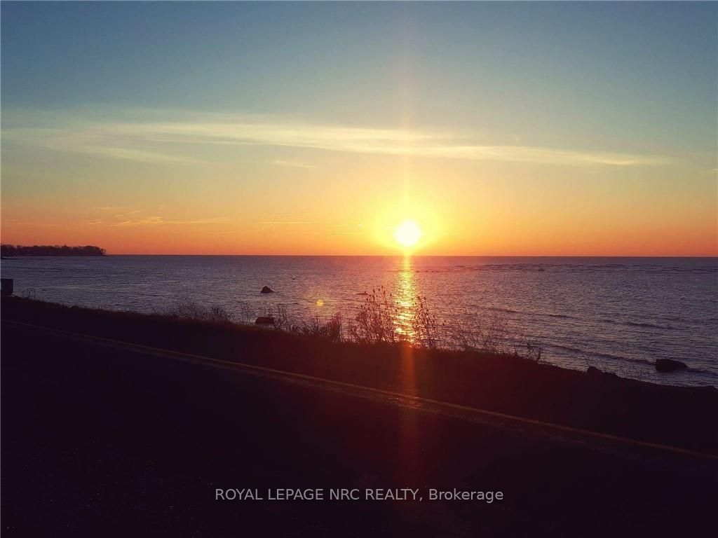 817 Lakeshore Road